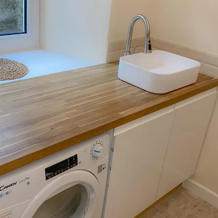 別荘 3-bed Victorian Townhouse, District Base, Town Centre, Parking ケンダル