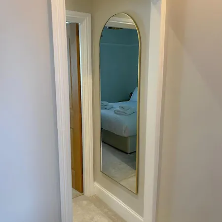 別荘 3-bed Victorian Townhouse, District Base, Town Centre, Parking ケンダル