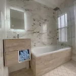 Σπίτι διακοπών 3-bed Victorian Townhouse, Town Centre, Free Parking *
