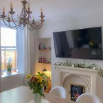 Σπίτι διακοπών 3-bed Victorian Townhouse, Town Centre, Free Parking Κένταλ